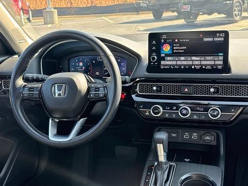 Used 2024 Honda Civic Touring image 10