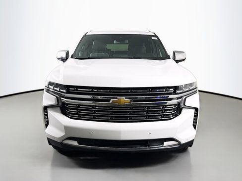 Used 2023 Chevrolet Suburban Premier image 2