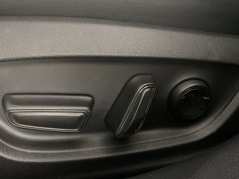 Used 2023 Toyota Prius Prime FWD image 27