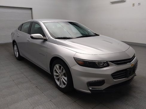Used 2018 Chevrolet Malibu LT FWD image 13