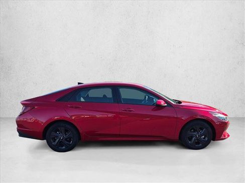 Used 2023 Hyundai Elantra SEL FWD image 4