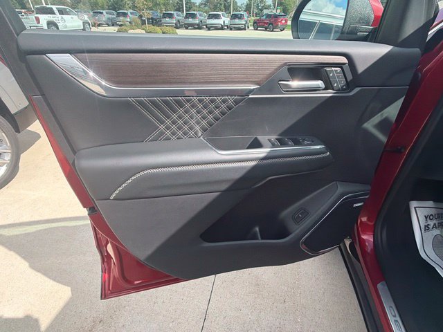 Used 2024 GMC Acadia Denali w/ LPO, Floor Liner Package AWD/4WD image 10