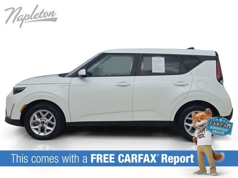 Used 2025 Kia Soul LX w/ LX Technology Package FWD image 2