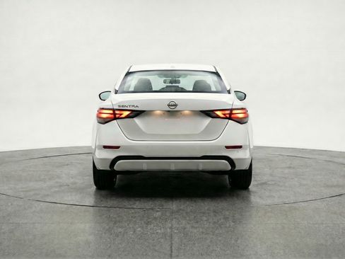 Used 2025 Nissan Sentra SV FWD image 7