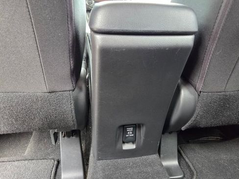 Used 2020 Mitsubishi Eclipse Cross ES FWD image 13