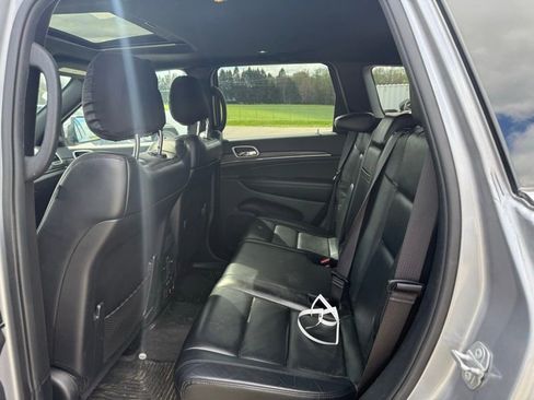 Used 2020 Jeep Grand Cherokee Limited image 11
