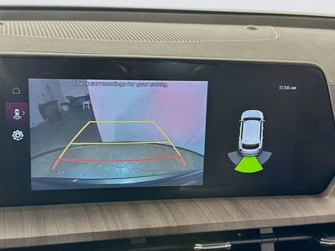 Used 2023 Kia Telluride EX w/ EX Captain's Chair Package image 17