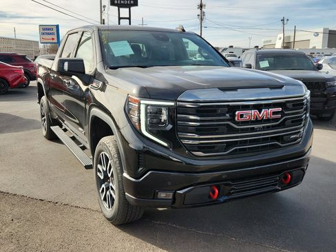 Used 2023 GMC Sierra 1500 AT4 w/ Technology Package image 6