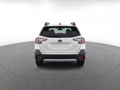 Used 2025 Subaru Outback Limited AWD/4WD image 6
