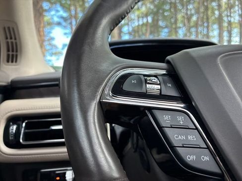 Certified 2022 Lincoln Nautilus Reserve FWD image 26