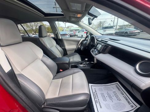 Used 2013 Toyota RAV4 Limited AWD/4WD image 23