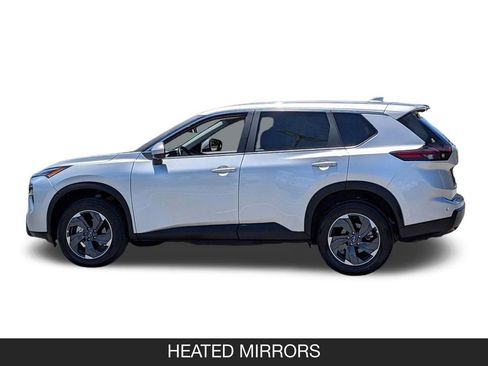 Used 2025 Nissan Rogue SV FWD image 5