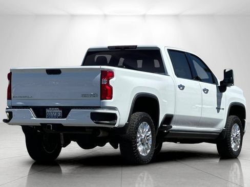 Used 2021 Chevrolet Silverado 3500 High Country w/ Z71 Off-Road Package AWD/4WD image 3