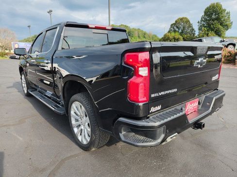 Used 2021 Chevrolet Silverado 1500 High Country image 3