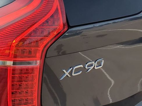 Used 2023 Volvo XC90 B6 Ultimate AWD/4WD image 12
