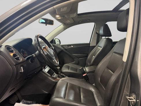 Used 2012 Volkswagen Tiguan S AWD/4WD image 14