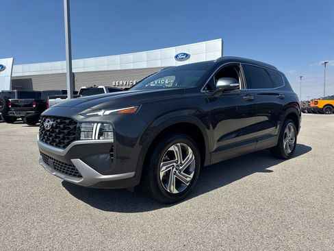 Used 2023 Hyundai Santa Fe SEL FWD image 3