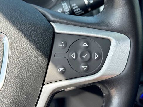 Used 2022 GMC Terrain SLT w/ Tech Package FWD image 23