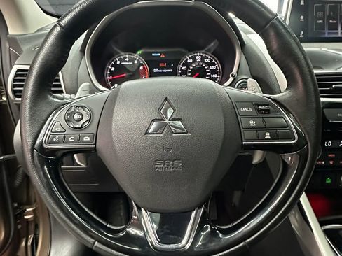 Used 2018 Mitsubishi Eclipse Cross SEL AWD/4WD image 11