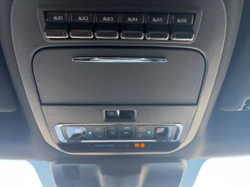 New 2026 Ford F250 Platinum w/ Tremor Off-Road Package image 28