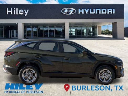 New 2026 Hyundai Tucson SE image 3
