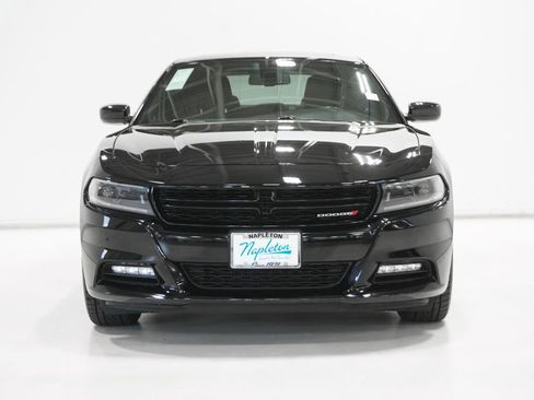 Used 2022 Dodge Charger SXT w/ Blacktop Package image 3