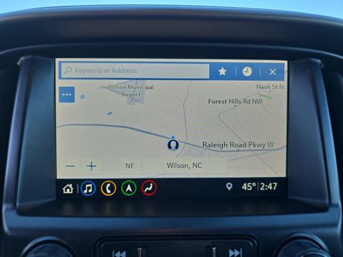 Used 2022 Chevrolet Colorado Z71 w/ Safety Package image 24