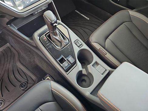 New 2025 Subaru Crosstrek 2.5i Limited w/ Crosstrek Mirror Package image 24