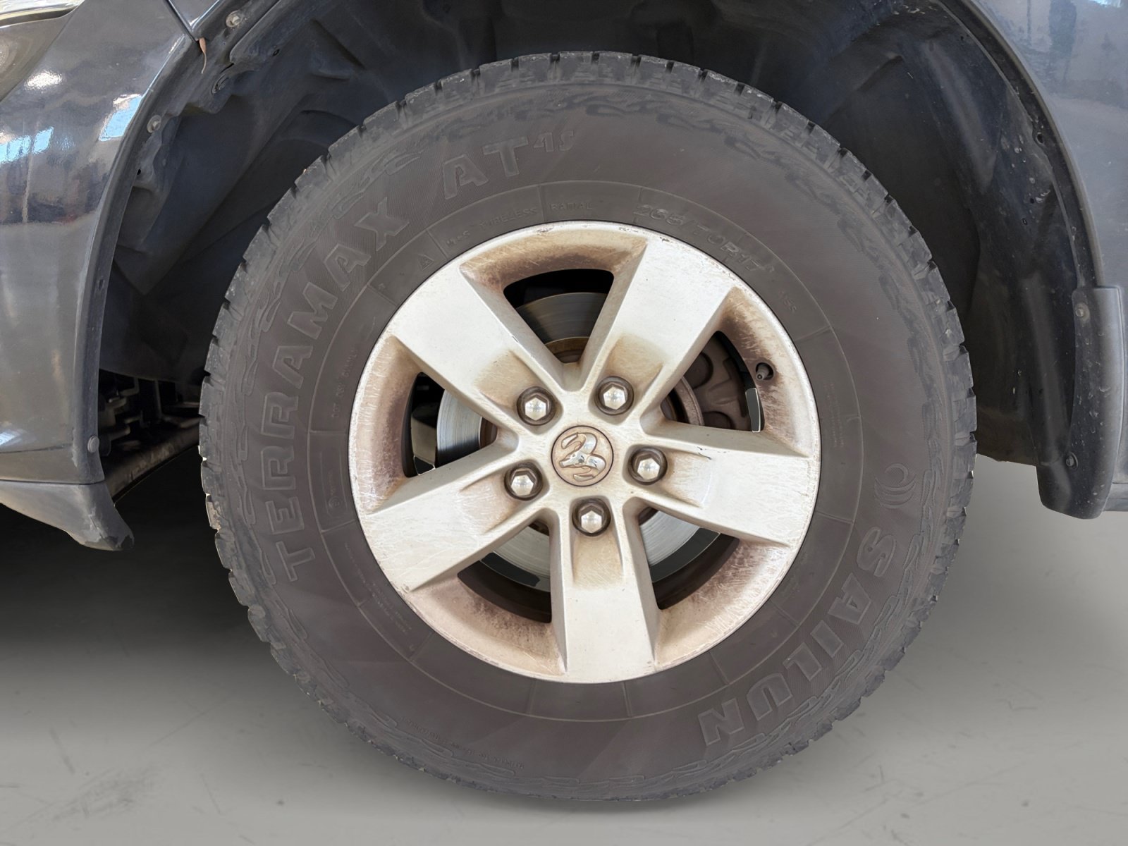 Used 2018 RAM 1500 Express RWD image 9