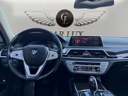 Used 2020 BMW 740i 740i w/ Premium Package image 10