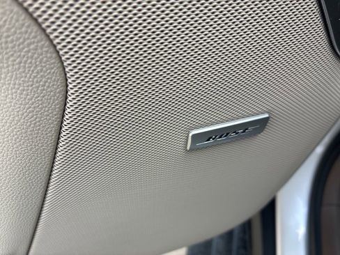 Used 2021 GMC Yukon Denali image 11