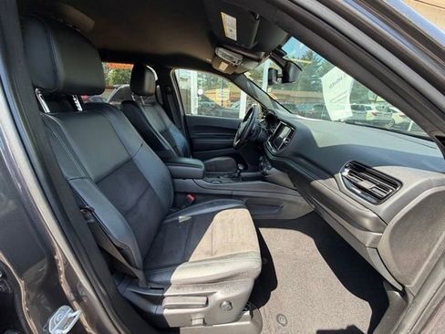 Used 2019 Dodge Durango R/T w/ Technology Group AWD/4WD image 11
