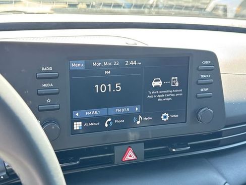 New 2026 Hyundai Elantra SEL Sport Premium FWD image 17