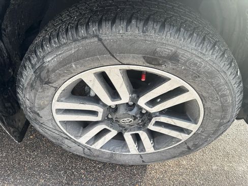 Used 2023 Toyota 4Runner Limited image 8