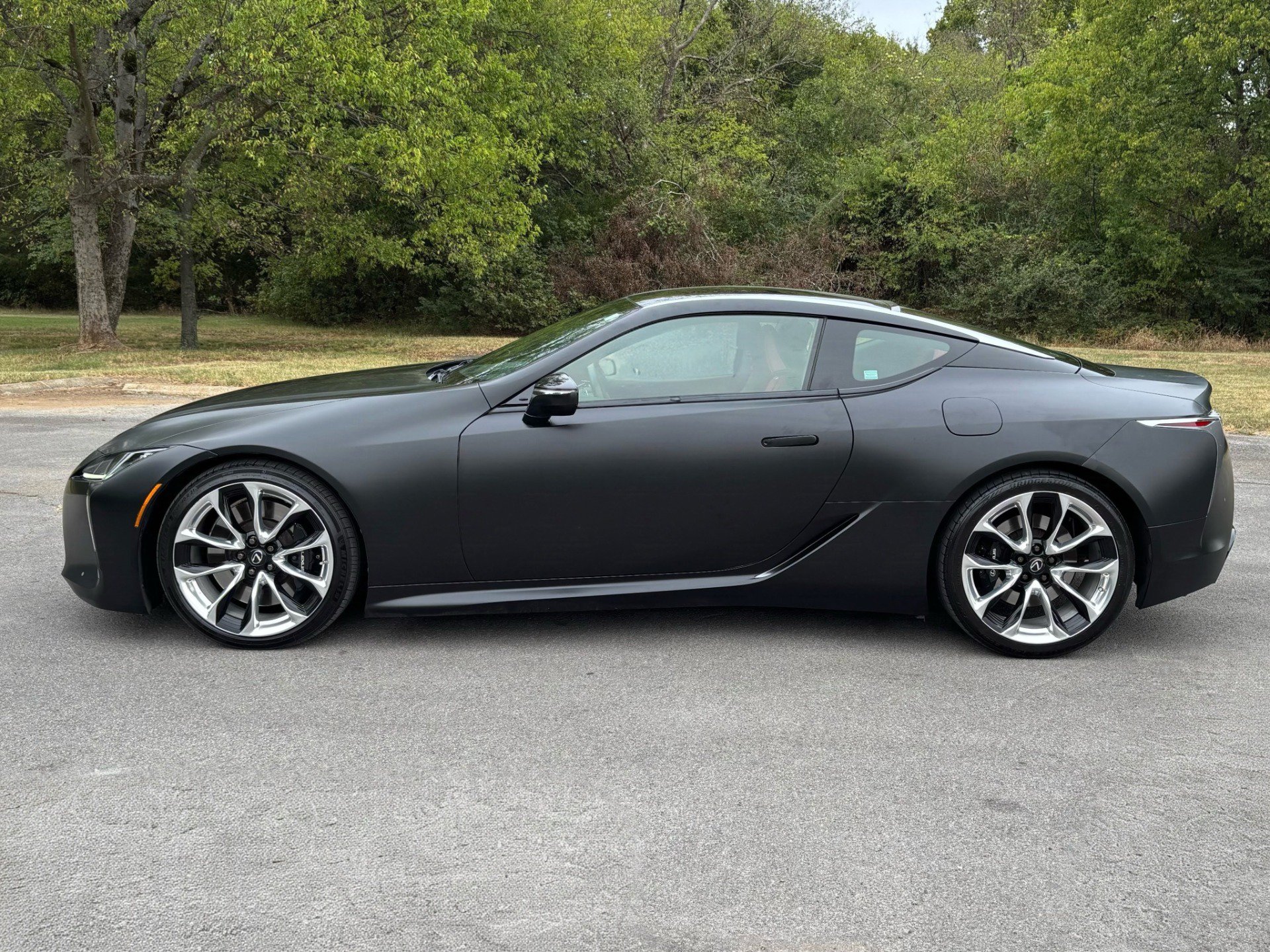 Used 2018 Lexus LC 500 Coupe w/ Sport Package RWD image 7
