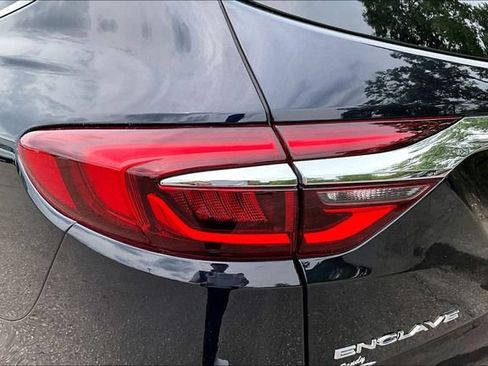 Used 2020 Buick Enclave Essence w/ LPO, Luxury Package FWD image 30