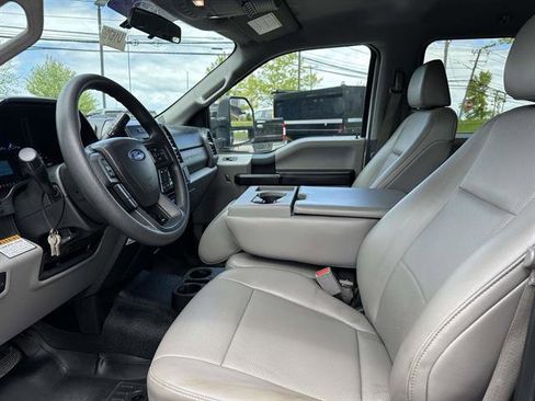 Used 2017 Ford F550 4x4 Crew Cab Super Duty image 13