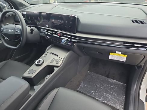 New 2026 Kia Sportage X-Line AWD/4WD image 12