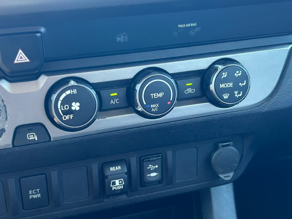 Used 2019 Toyota Tacoma SR5 RWD image 27