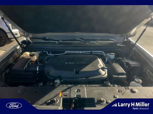 Used 2018 GMC Canyon Denali image 21