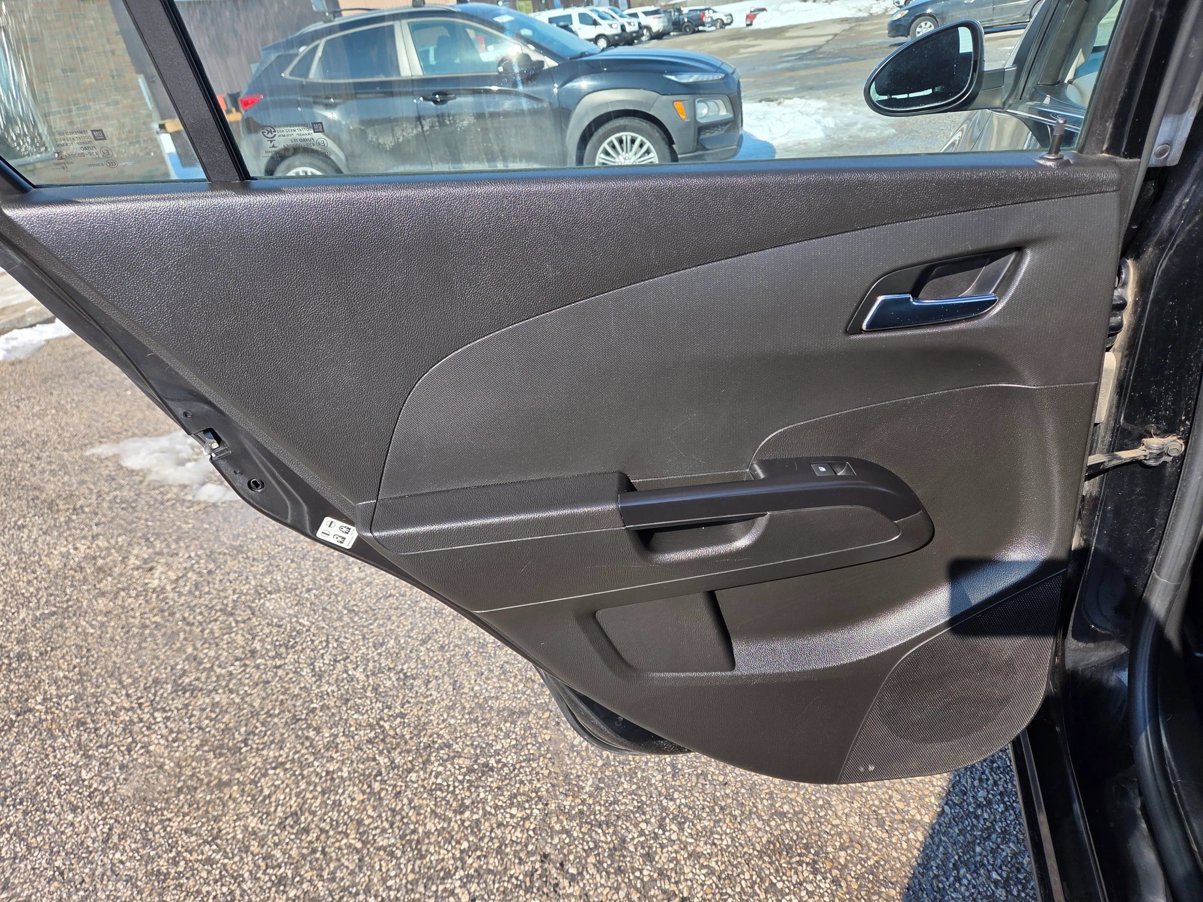 Used 2019 Chevrolet Sonic Premier FWD image 14