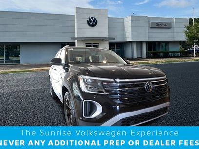 New 2024 Volkswagen Atlas Peak Edition SEL