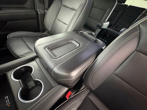 Used 2023 Chevrolet Suburban Premier RWD image 38