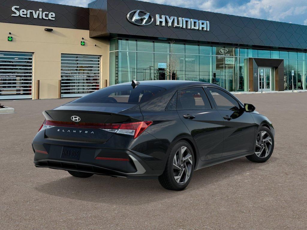 New 2026 Hyundai Elantra SEL Sport Premium FWD image 4