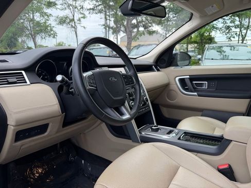 Used 2019 Land Rover Discovery Sport AWD/4WD image 9