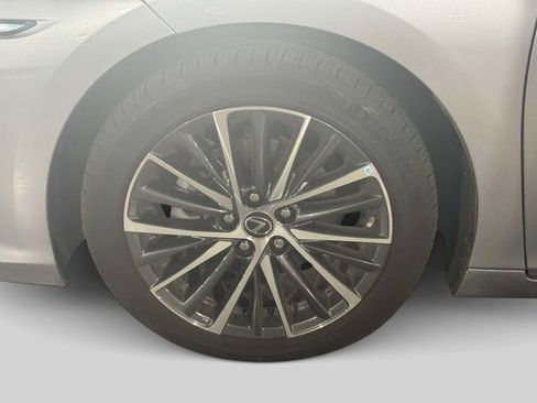 Certified 2023 Lexus ES 350 w/ Premium Package FWD image 10