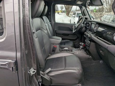 Certified 2021 Jeep Wrangler Unlimited Sahara image 30