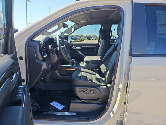 New 2026 Chevrolet Silverado 1500 RST w/ Z71 Off-Road Package AWD/4WD image 19