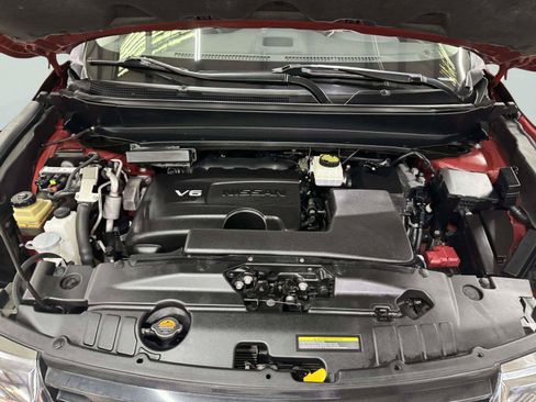 Used 2019 Nissan Pathfinder SL FWD image 58