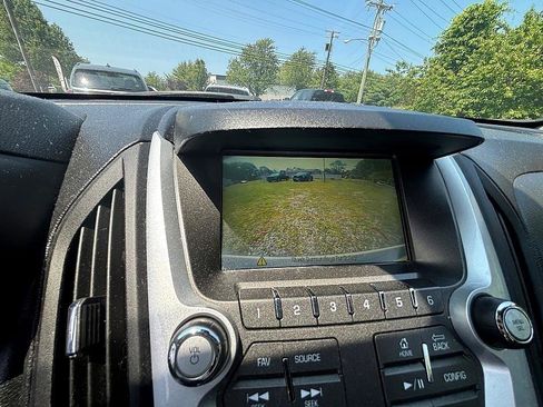 Used 2016 Chevrolet Equinox LT w/ Convenience Package image 22